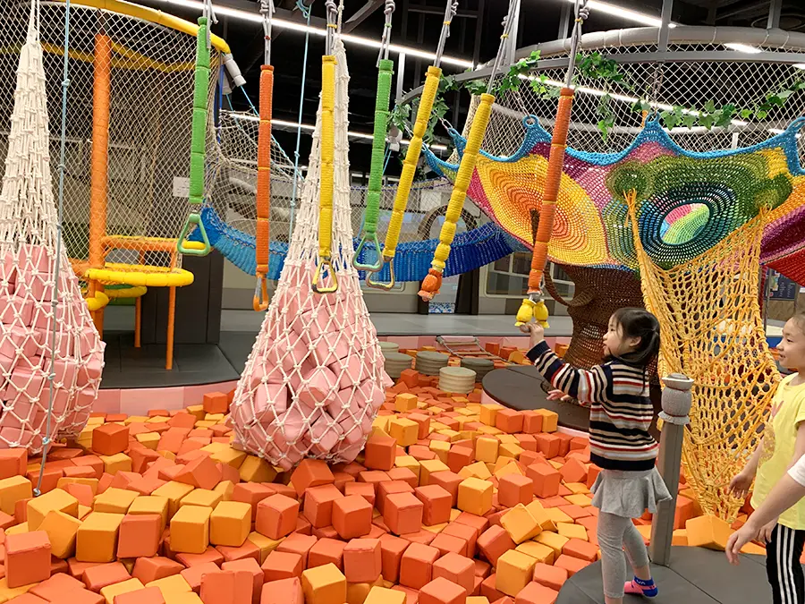 Rainbow Climbing Net details3.webp
