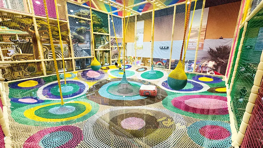 Rainbow Climbing Net details7.webp