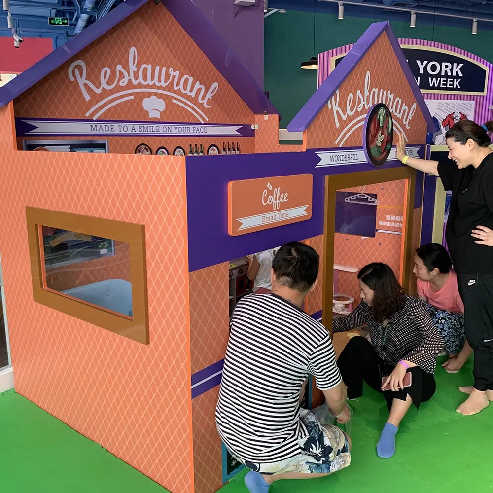 Tiny Chef’s Kitchen