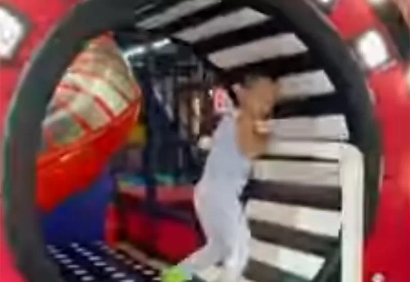 Giant Vertical Drop Slide