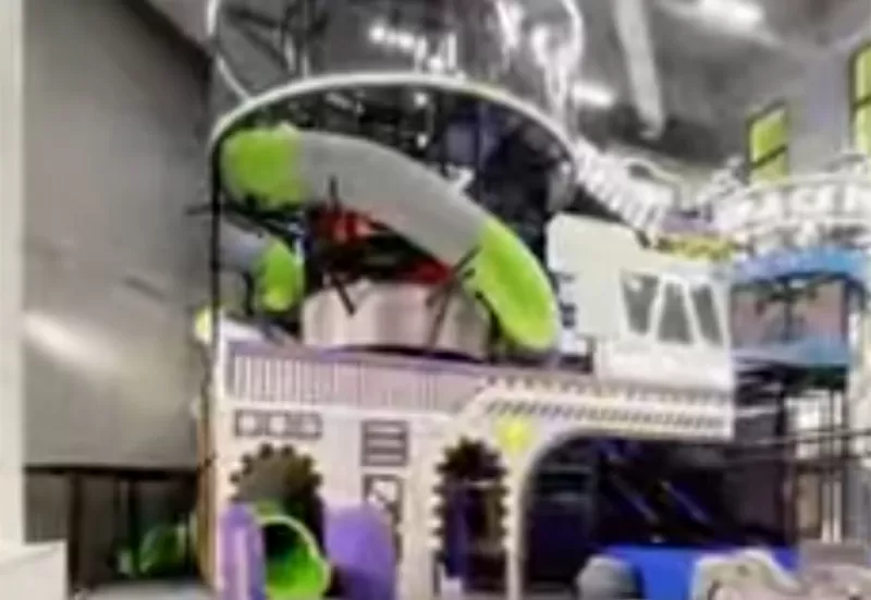 Strap on Your VR Headset and Mount a Futuristic Motorcycle at Wun Park—your Cyber Adventure