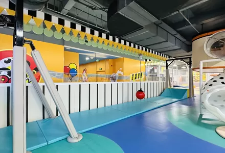 Little Ones' Low-Altitude Zipline